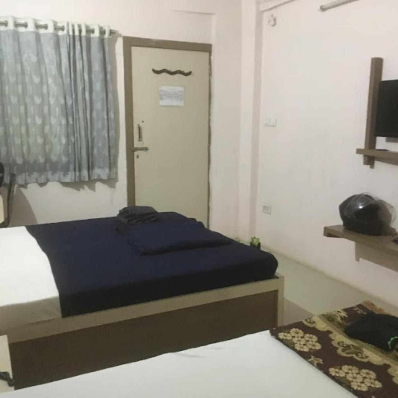 Divya Jyot Residency Bhuj Hotel Exterior photo